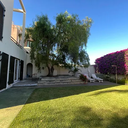 Dream Garden Apartment *
